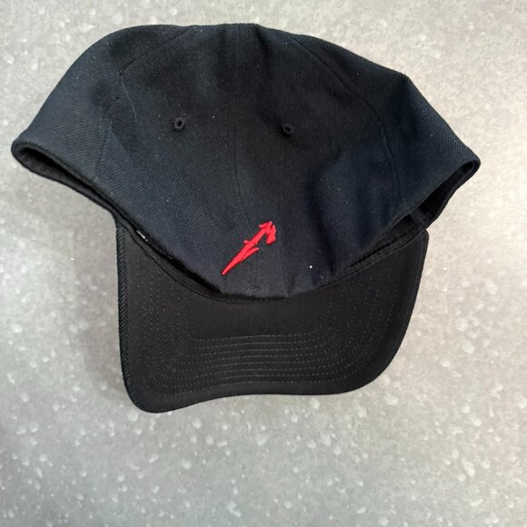 Metallica Black & Red Embroidered Hat – Size XL - Picture 5 of 7